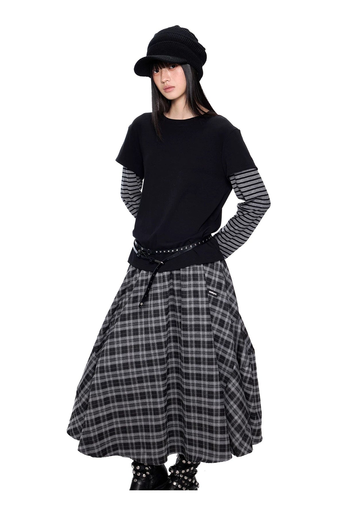 UNDER STRIPE TEE