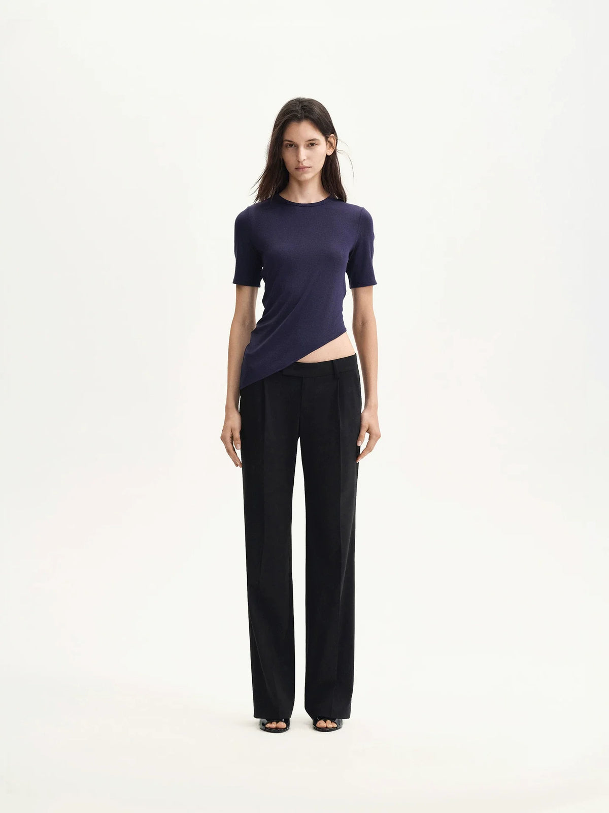 FLORAL ASYMMETRICAL HEM T-SHIRT
