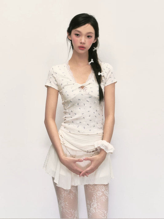 LACE V-NECK T-SHIRT