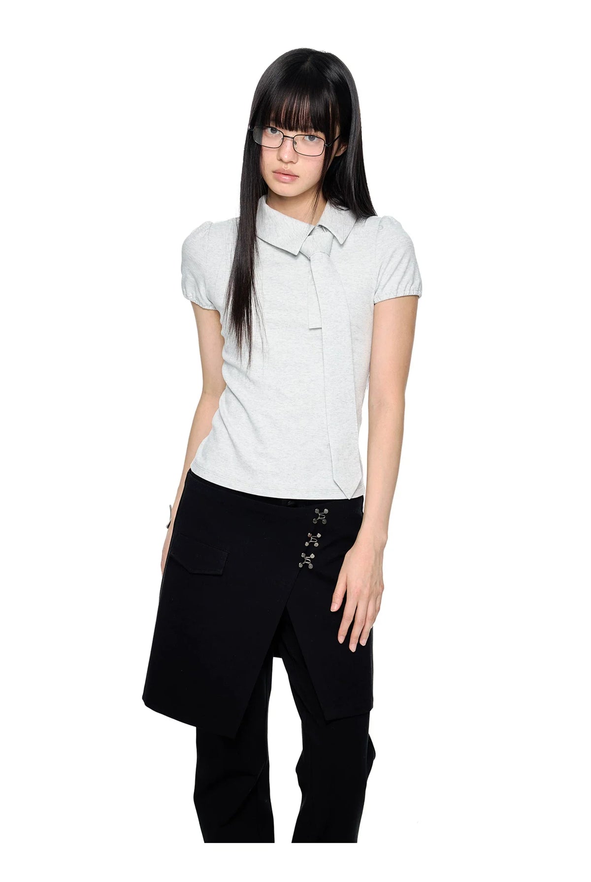 V-NECK PUFF-SLEEVE TOP